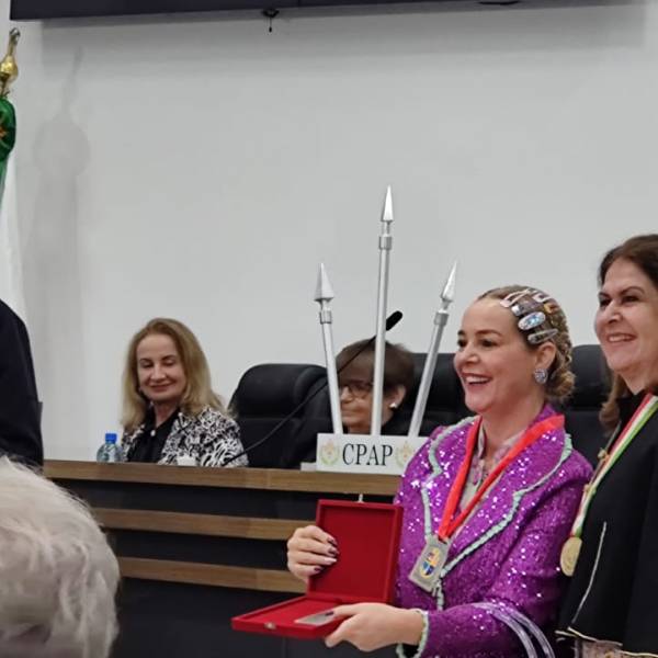 Dona Maricotinha é laureada com o prêmio Ivo Silveira de Cultura 2024